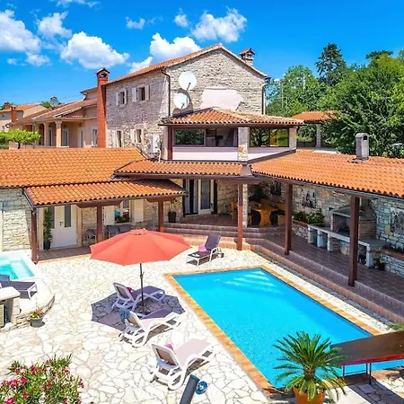 Antoli By Istrialux Villa Basici